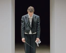 &raquo;Bildnis mit Dirigent&laquo; 2010, C-print, 125 x 155 cm