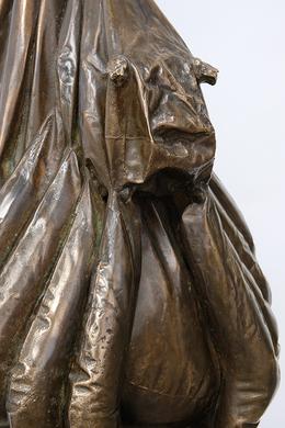 »Louise« (detail) 2018, Bronze, 66 x 24 x 16cm