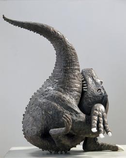 &raquo;Dinosaurus&laquo; 2016, Bronze und Porzellan, 64 x 52 x 43 cm