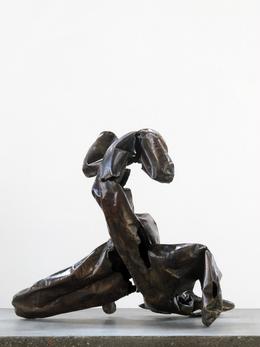»Spitfire« 2014, bronze, 39 x 44 x 35 cm