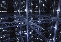 Guillaume Lachapelle »The Cell« 2013, Mischtechnik, 30 x 30 x 30cm