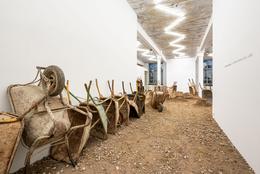 Ibrahim Mahama »Vanishing Points. 2014 – 2020« Ausstellungsansicht REITER | Leipzig